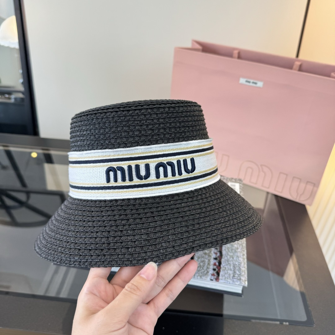 Pmiumiu缪缪新款盆帽，夏日爆款草帽，头围57cm