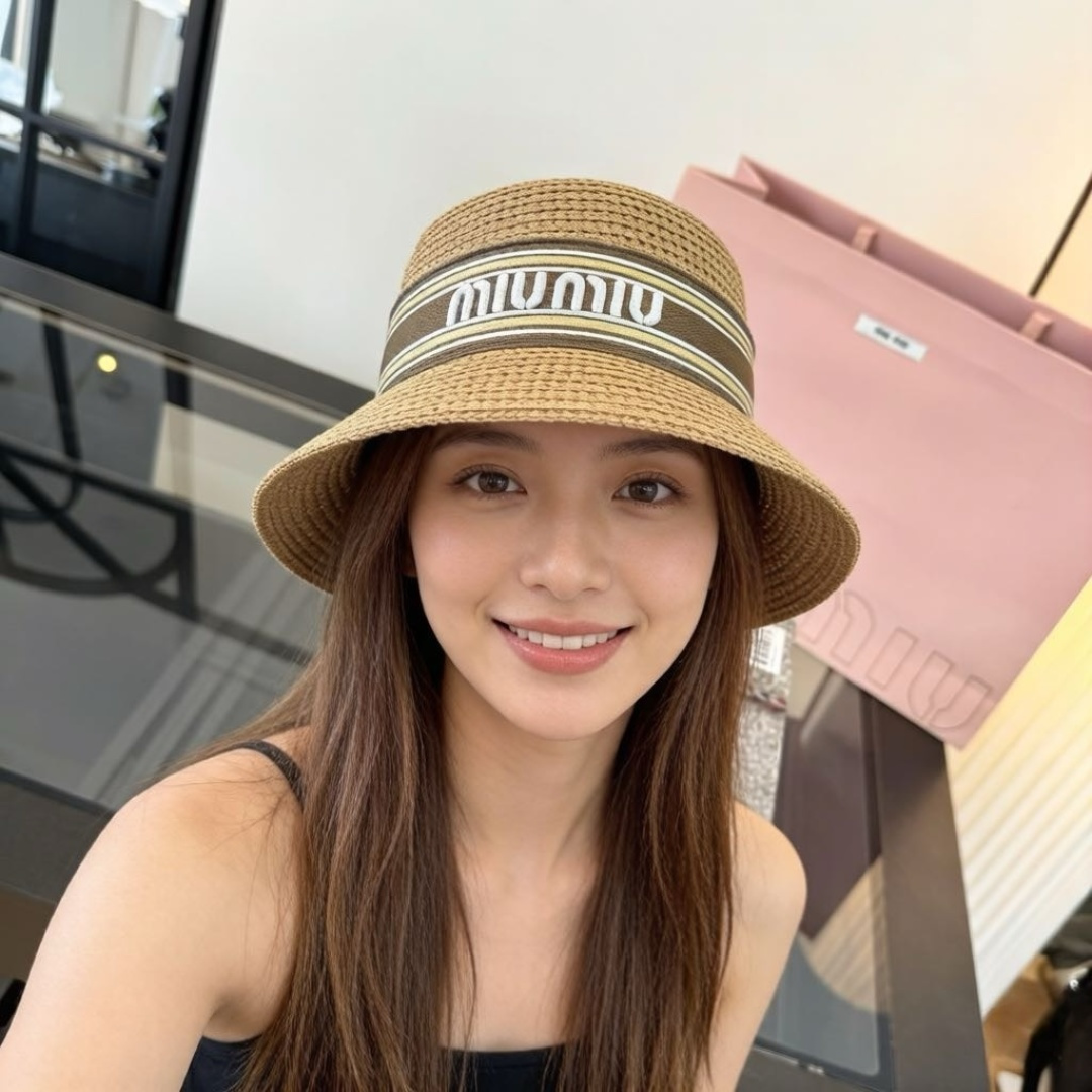 Pmiumiu缪缪新款盆帽，夏日爆款草帽，头围57cm