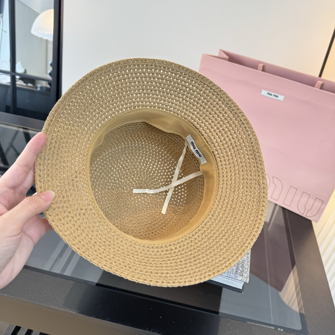 Pmiumiu缪缪新款盆帽，夏日爆款草帽，头围57cm