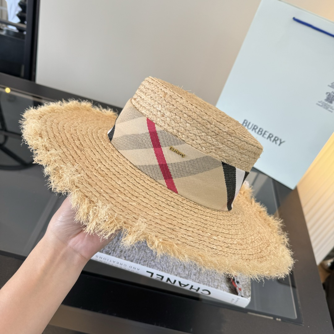 P巴宝莉大帽檐新款草帽，夏日必备