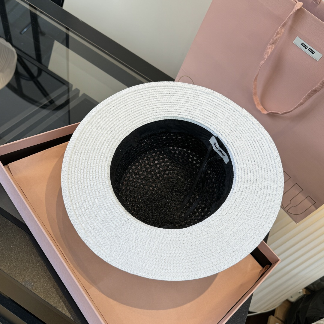 Pmiumiu缪缪新款平顶礼帽，头围57cm