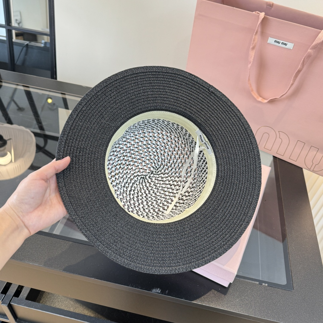 Pmiumiu缪缪新款平顶礼帽，头围57cm