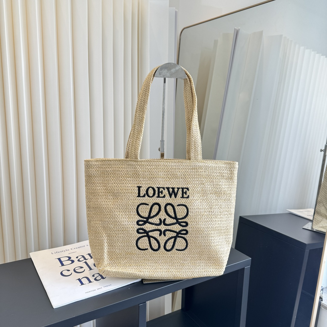 NO:928282,LOEWE new straw bag, specification 29*30 hat straw hat fisherman hat baseball cap, hat, loewe, loewe, espadrilles, espadrilles, hats19860909LOEWE罗意威新款草编包,规格29*30帽子草帽渔夫帽棒球帽,帽子,loewe,loewe,espadrilles,espadrilles,hats,hat