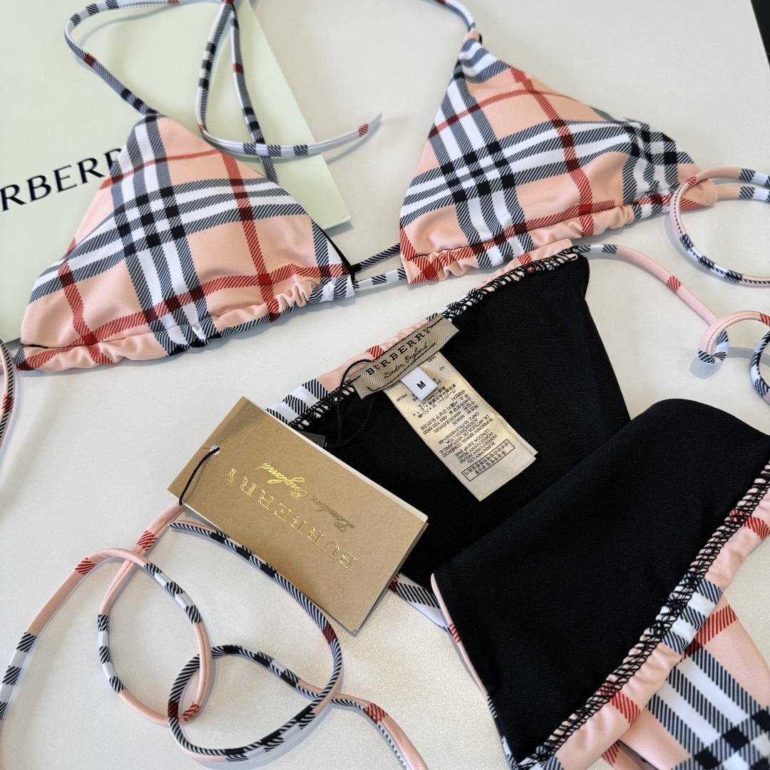 🌾Burberry巴宝莉比基尼👙 上身超级棒！同步各大专柜发售，自然而然呈现时尚感！十分减龄，具有年轻活
