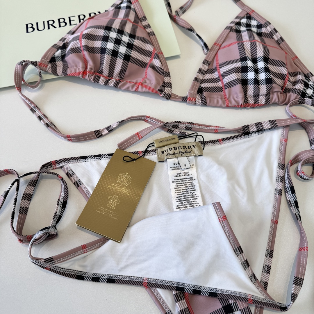 🌾巴宝莉Burberry比基尼👙 上身超级棒！同步各大专柜发售，自然而然呈现时尚感！十分减龄，具有年轻活