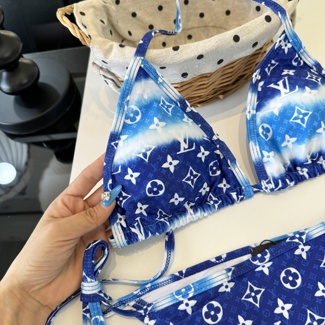 🌾LV路易威登 比基尼👙 上身超级棒！同步各大专柜发售，自然而然呈现时尚感！十分减龄，具有年轻活力。 码