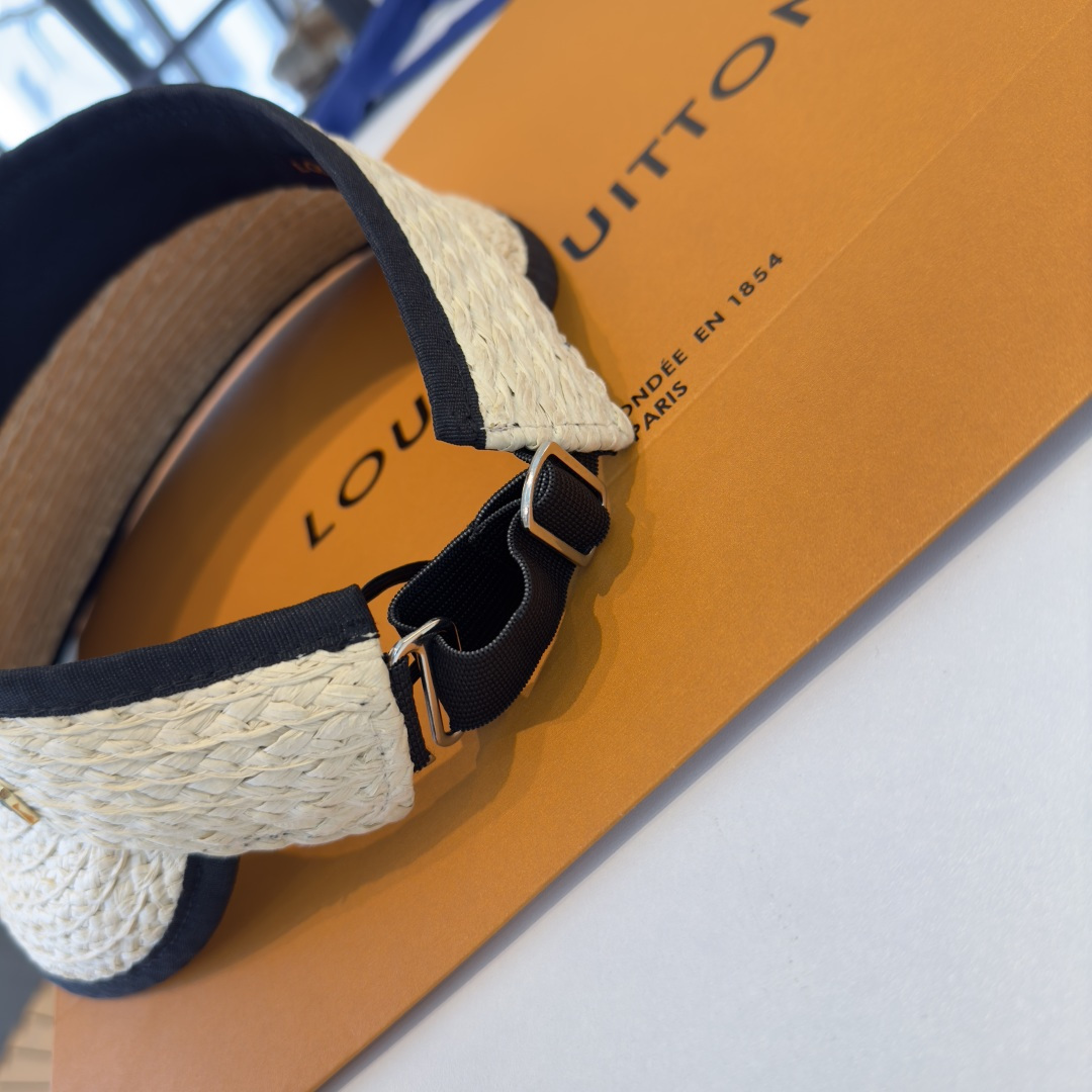 Louis Vuitton Hat