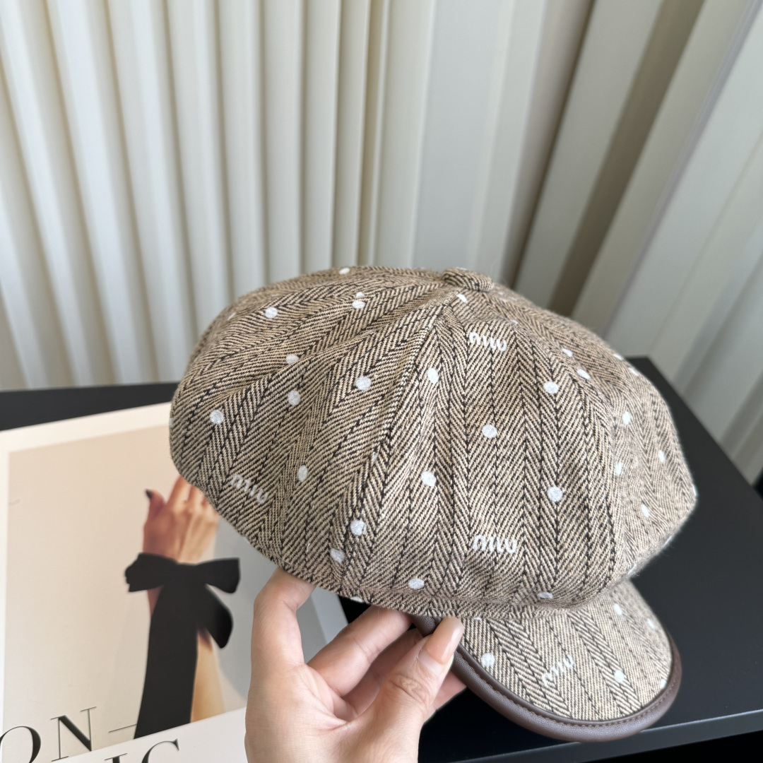 P miumiu缪缪新款军帽
