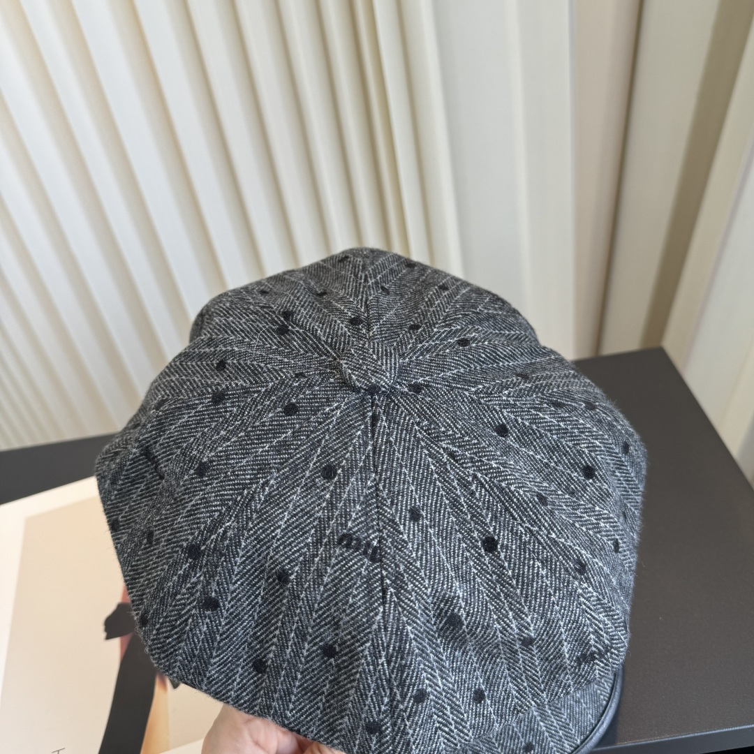 P miumiu缪缪新款军帽