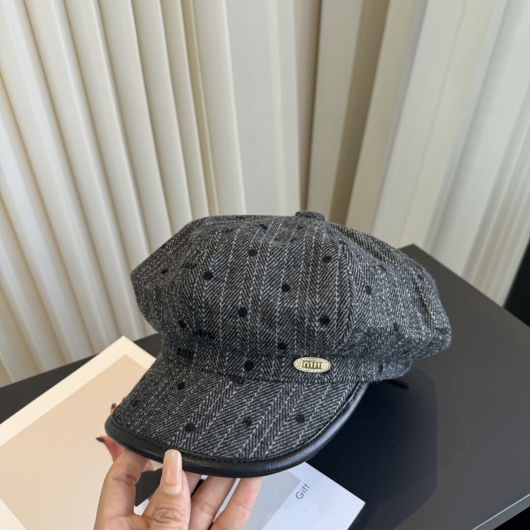 P miumiu缪缪新款军帽