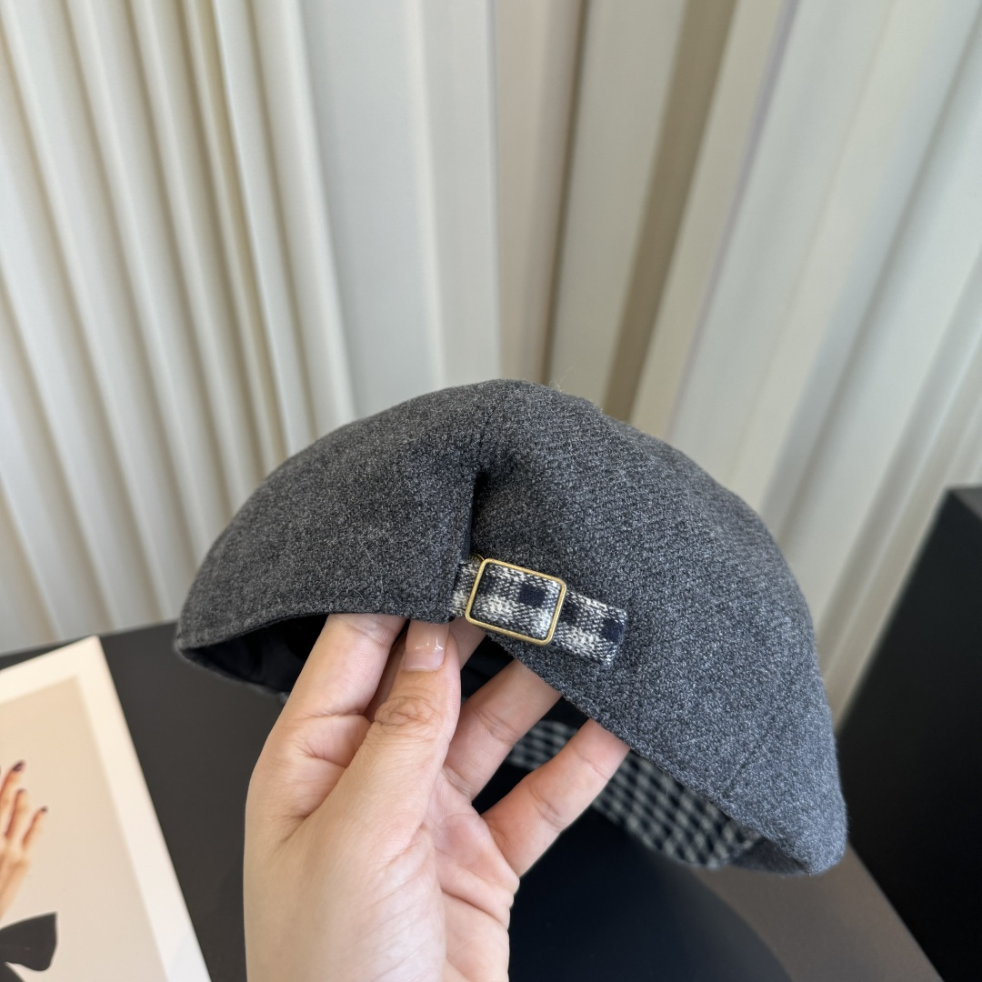 P Celine赛琳新款前进帽