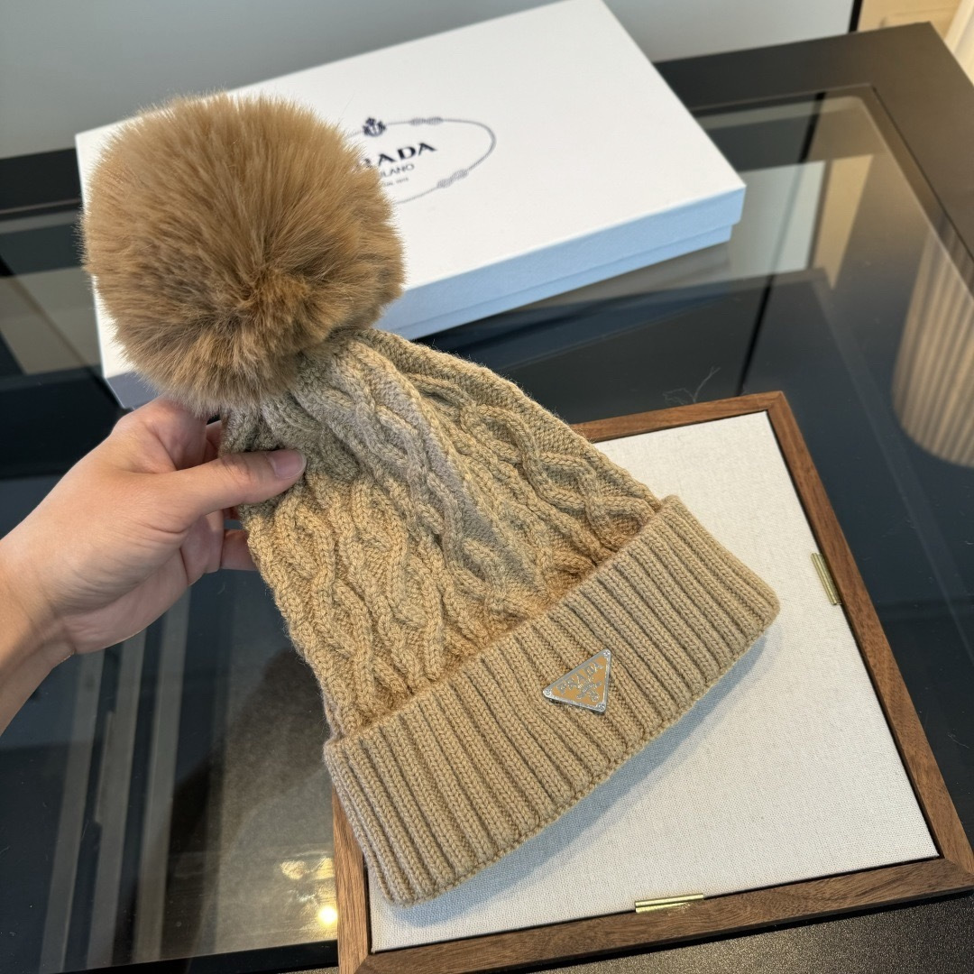 P 普拉达新款毛线帽