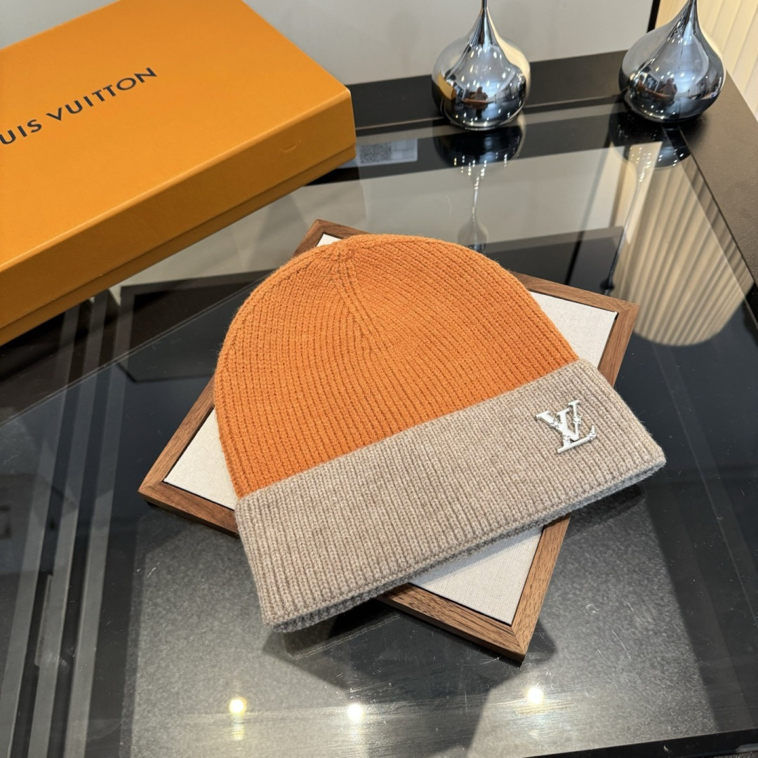 LV Cable Knit Embroidery Logo Beanie