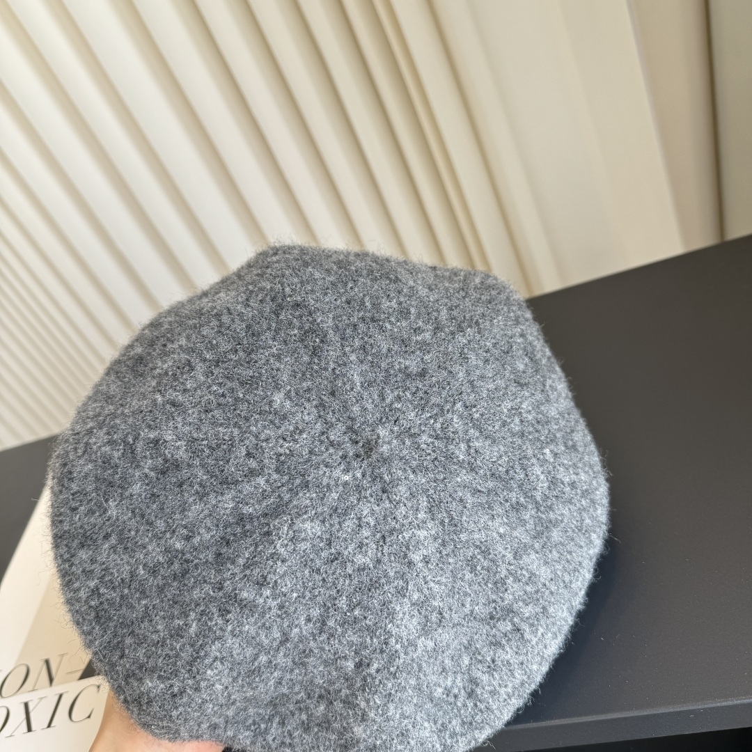 CHANEL Grey Wool Pearl Crystal CC Beret