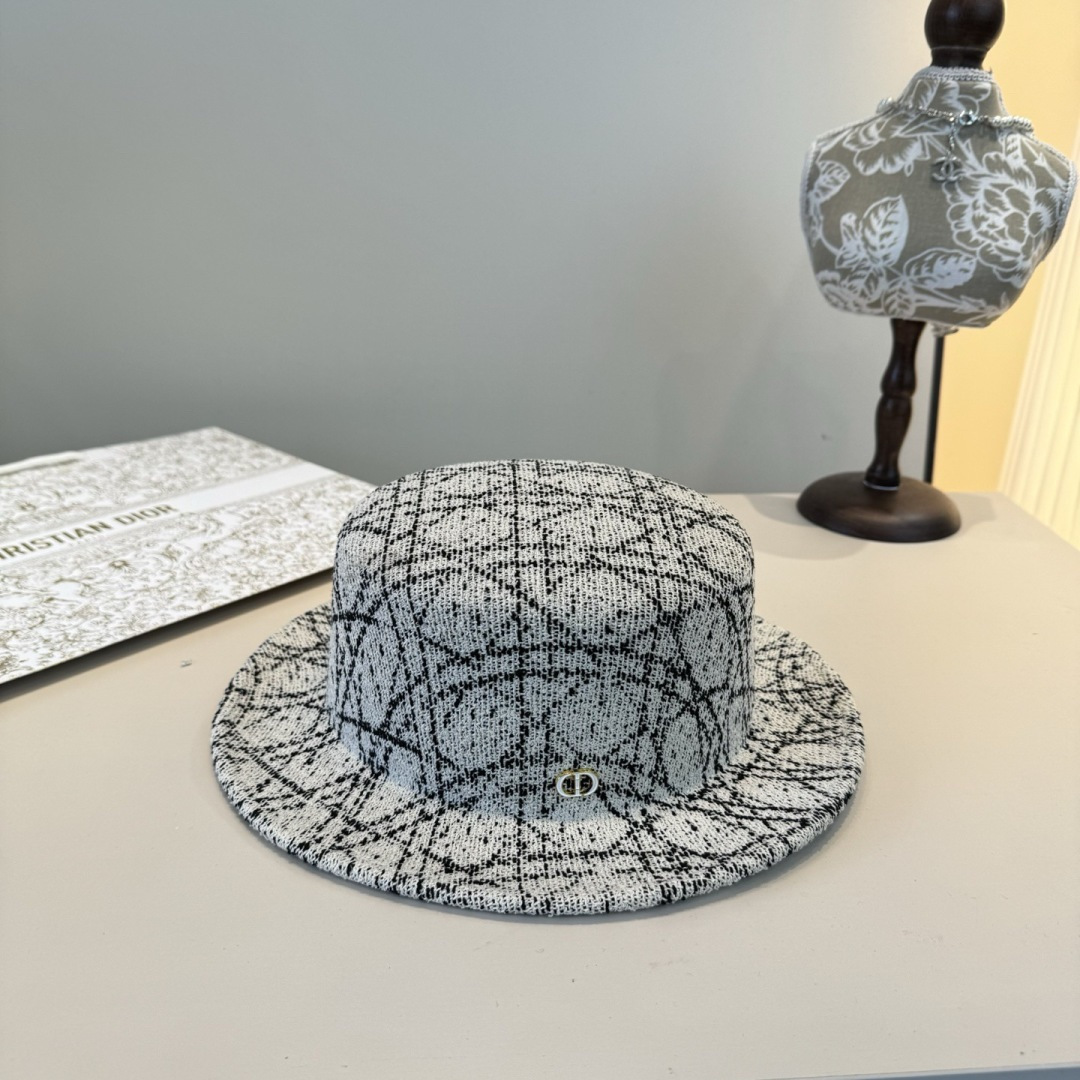 P Dior迪奥新款羊毛礼帽，平顶礼帽，百分百羊毛面料🦙%，头围57cm