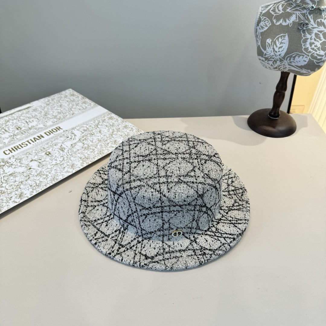 P Dior迪奥新款羊毛礼帽，平顶礼帽，百分百羊毛面料🦙%，头围57cm