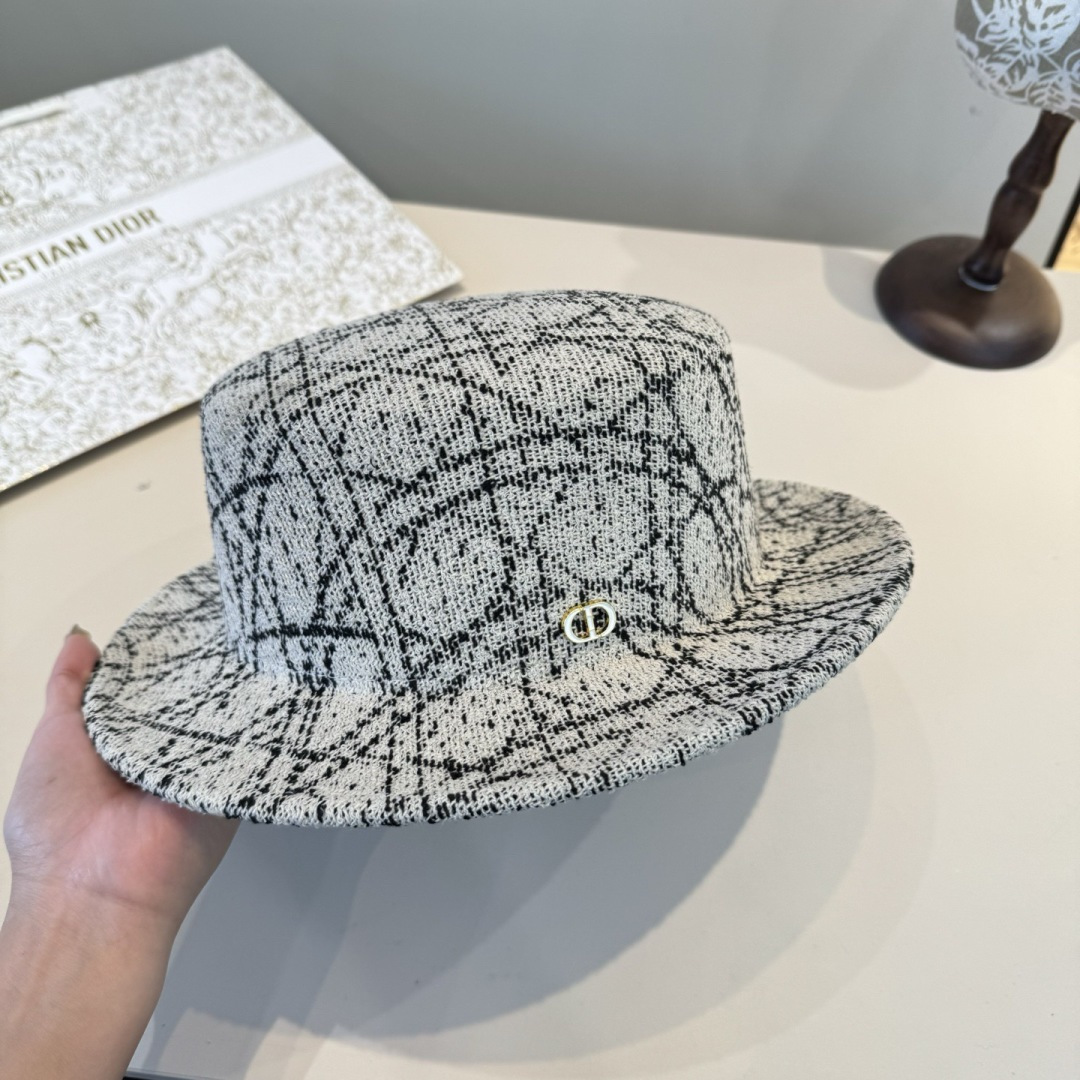 P Dior迪奥新款羊毛礼帽，平顶礼帽，百分百羊毛面料🦙%，头围57cm