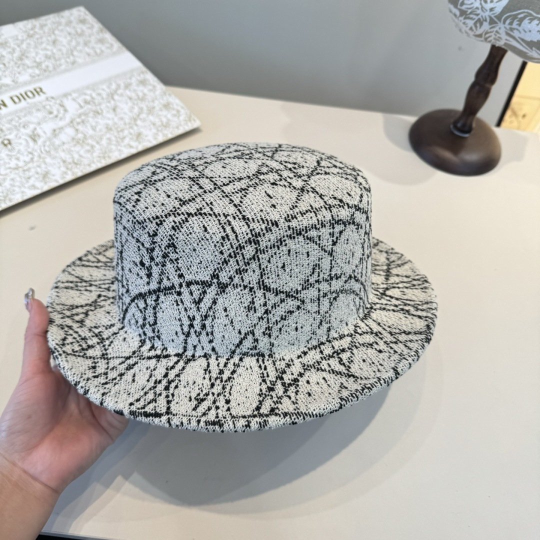 P Dior迪奥新款羊毛礼帽，平顶礼帽，百分百羊毛面料🦙%，头围57cm
