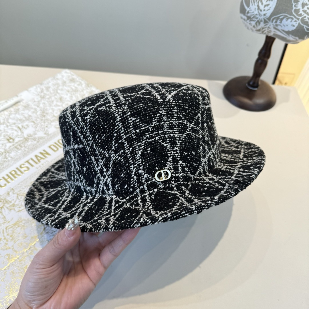 NO:948824,Dior Dior new wool top hat, flat top hat, 100% wool fabric, head circumference 57cm hat straw hat fisherman hat baseball cap, hat, dior, dior, espadrilles, hats19860909Dior迪奥新款羊毛礼帽,平顶礼帽,百分百羊毛面料,头围57cm帽子草帽渔夫帽棒球帽,帽子,dior,dior,espadrilles,hats,hat