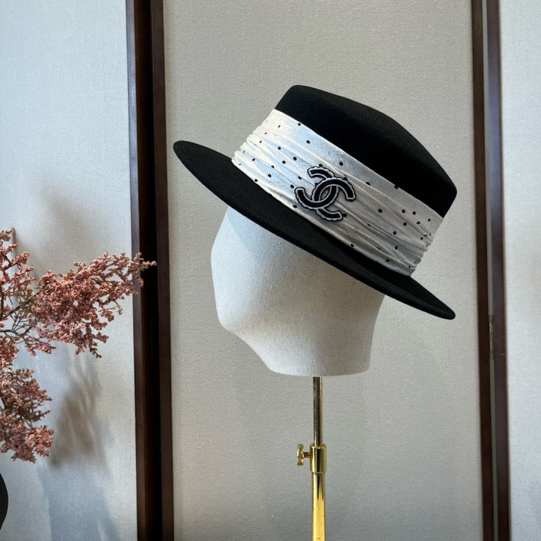 NO:948992,Chanel Chanel new cashmere flat top, lady style hat, straw hat, fisherman hat, baseball cap, hat, chanel, chanel, espadrilles, hats19860909Chanel香奈儿新款羊绒平顶,名媛风帽子草帽渔夫帽棒球帽,帽子,chanel,chanel,espadrilles,hats,hat