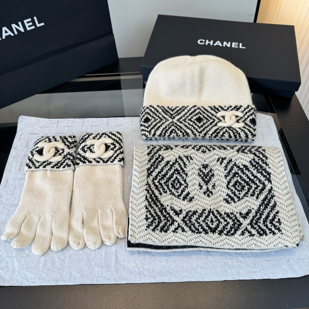 Chanel香奈儿围巾帽子套装三件套，专柜款