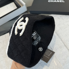 Chanel香奈儿三件套装秋冬款70%羊毛,30%兔毛 高品质定制!这款必定是极简主义的最爱 干净,利索,时尚百搭,绝对 Chanel香奈儿三件套装秋冬款70%羊毛,30%兔毛 高品质定制!这款必定是极简主义的最爱 干净,利索,时尚百搭,绝对