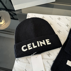 P Celine赛琳新款套装秋冬款 高品质定制!这款必定是极简主义的最爱 干净,利索,时尚百搭,绝对不挑脸型! 属于时 P Celine赛琳新款套装秋冬款 高品质定制!这款必定是极简主义的最爱 干净,利索,时尚百搭,绝对不挑脸型! 属于时