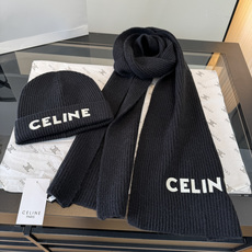 P Celine赛琳新款套装秋冬款 高品质定制!这款必定是极简主义的最爱 干净,利索,时尚百搭,绝对不挑脸型! 属于时 P Celine赛琳新款套装秋冬款 高品质定制!这款必定是极简主义的最爱 干净,利索,时尚百搭,绝对不挑脸型! 属于时