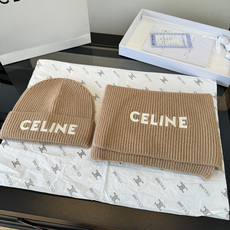 P Celine赛琳新款套装秋冬款 高品质定制!这款必定是极简主义的最爱 干净,利索,时尚百搭,绝对不挑脸型! 属于时 P Celine赛琳新款套装秋冬款 高品质定制!这款必定是极简主义的最爱 干净,利索,时尚百搭,绝对不挑脸型! 属于时