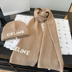 P Celine赛琳新款套装秋冬款 高品质定制!这款必定是极简主义的最爱 干净,利索,时尚百搭,绝对不挑脸型! 属于时 P Celine赛琳新款套装秋冬款 高品质定制!这款必定是极简主义的最爱 干净,利索,时尚百搭,绝对不挑脸型! 属于时
