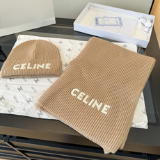 P Celine赛琳新款套装秋冬款 高品质定制!这款必定是极简主义的最爱 干净,利索,时尚百搭,绝对不挑脸型! 属于时 P Celine赛琳新款套装秋冬款 高品质定制!这款必定是极简主义的最爱 干净,利索,时尚百搭,绝对不挑脸型! 属于时