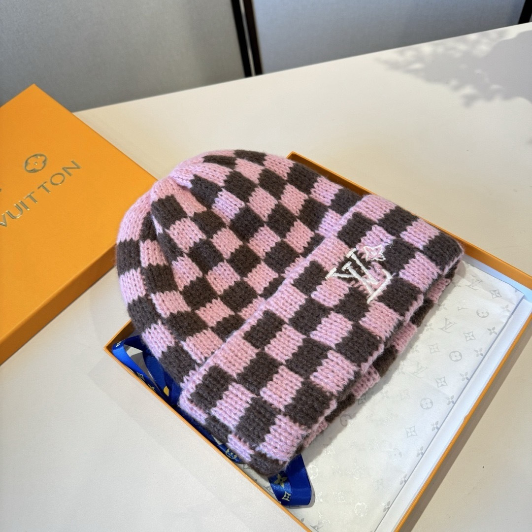 Lv路易威登棋盘格针织毛线帽，男女通用款