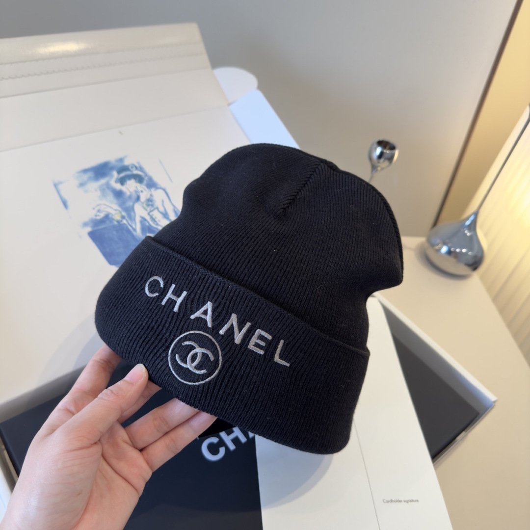 Chanel香奈儿针织毛线帽
