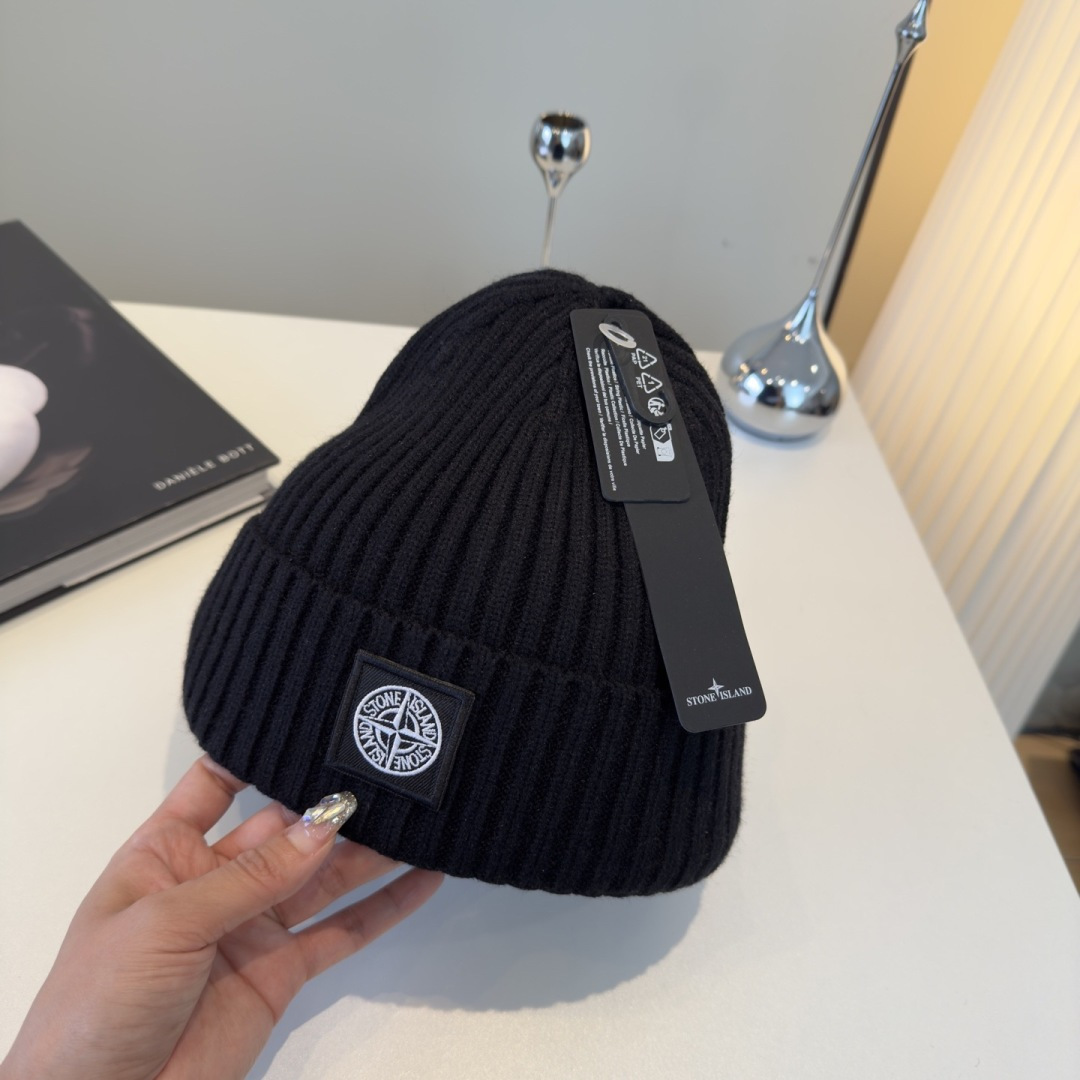 STONE ISLAND石头岛新款毛线帽，经典百搭款