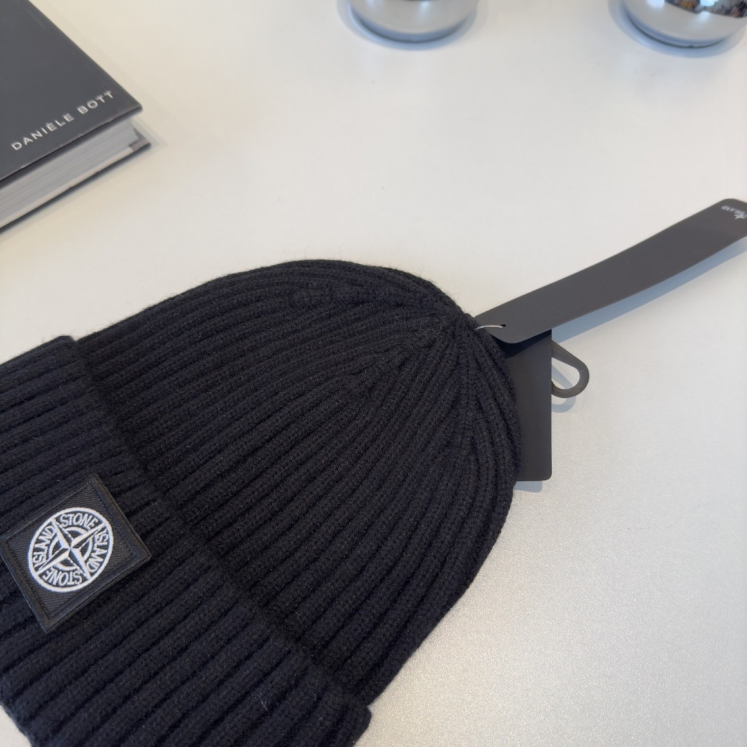 STONE ISLAND石头岛新款毛线帽，经典百搭款