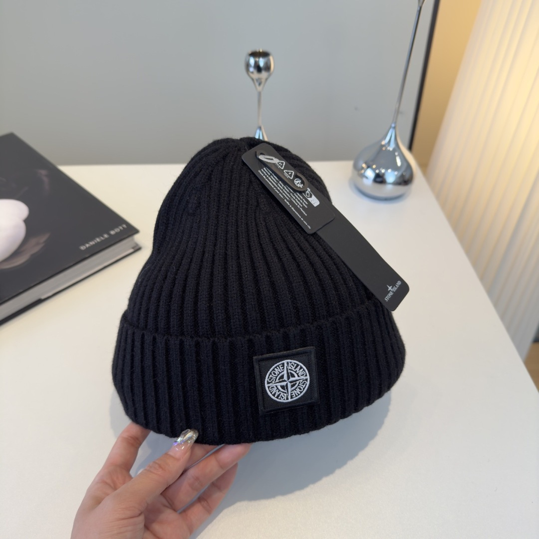 STONE ISLAND石头岛新款毛线帽，经典百搭款