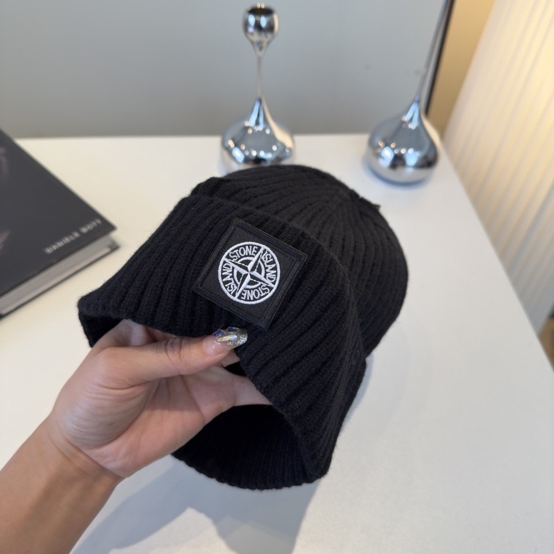 STONE ISLAND石头岛新款毛线帽，经典百搭款