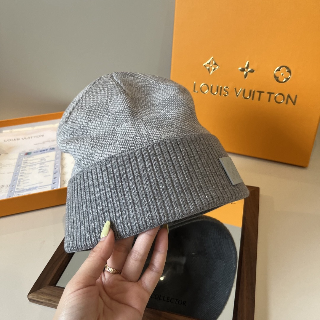 LV棋盘格男款毛线帽