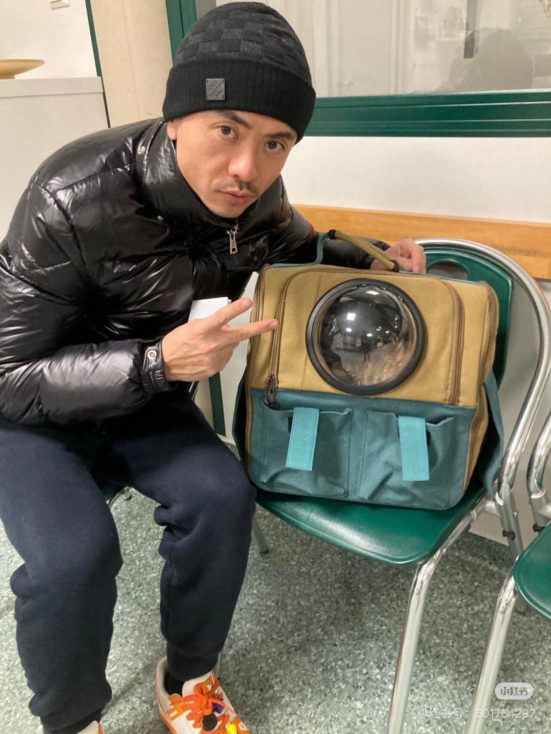 LV棋盘格男款毛线帽