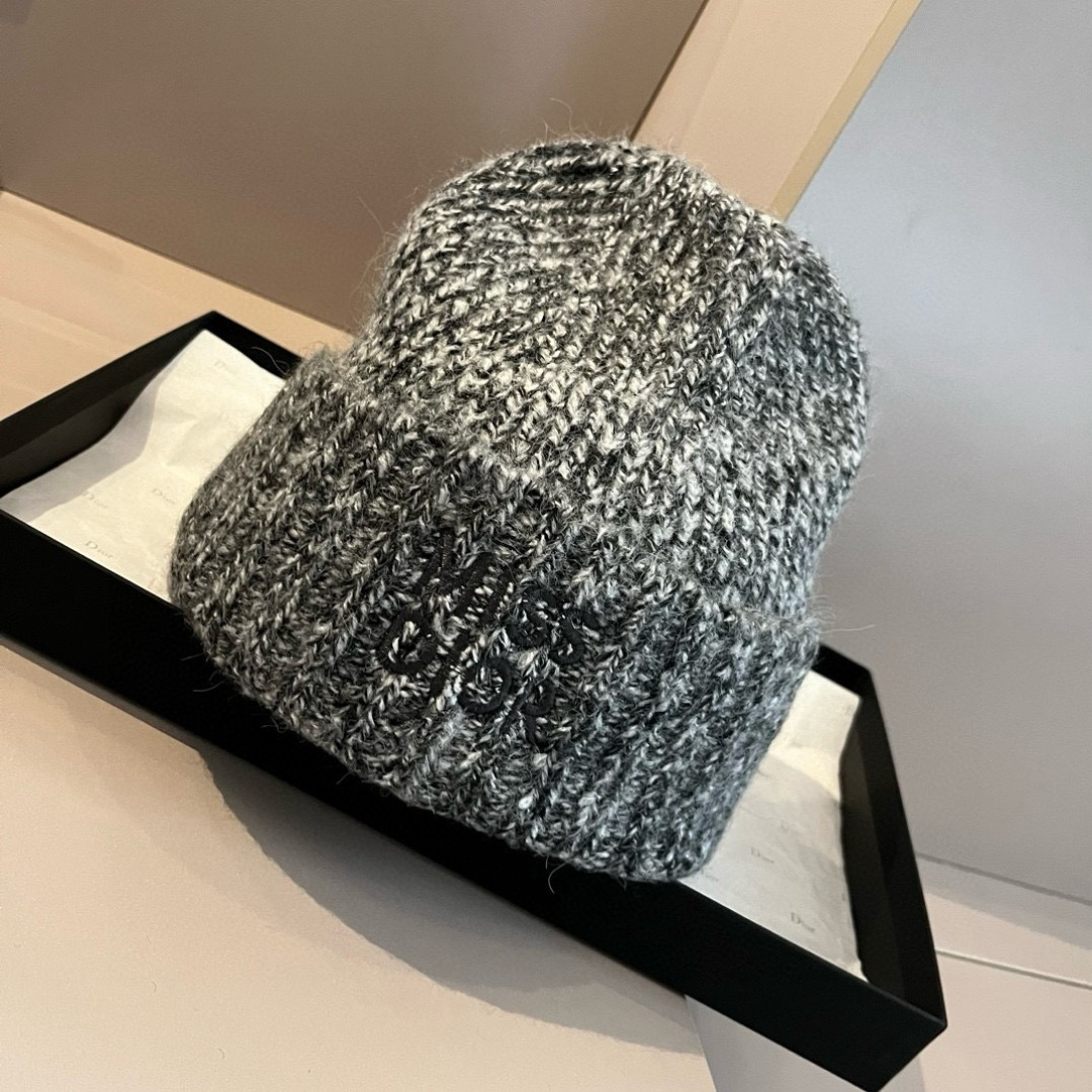 Dior Miss迪奥针织毛线帽，羊毛帽