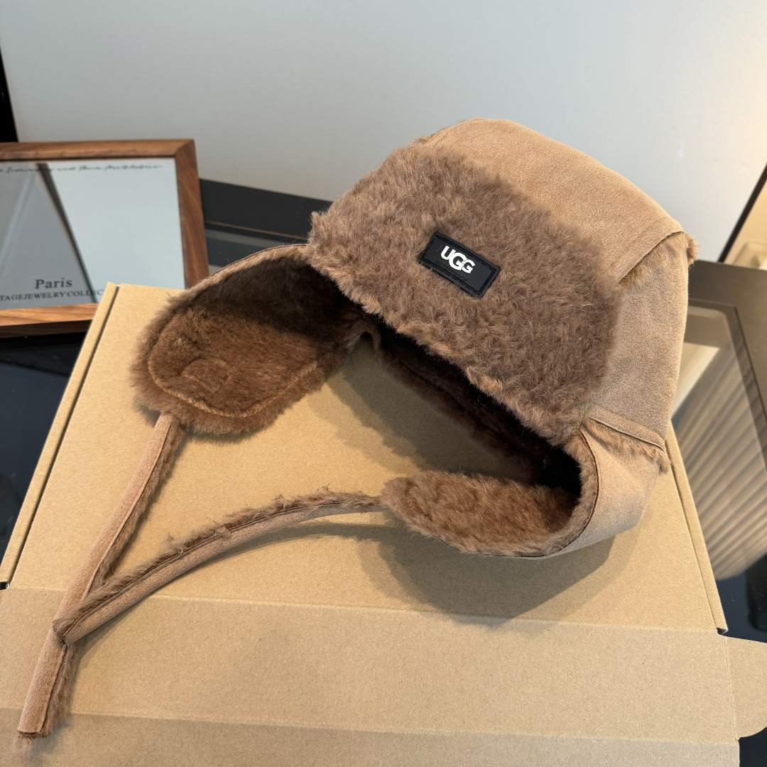 Ugg新款护耳帽，内里加绒，轻盈舒适，秋冬必备单品