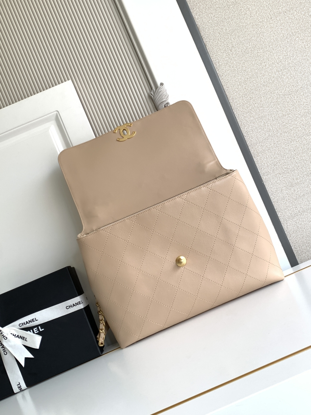 Chanel 25S白金公文口盖包太帅了吧 口盖包太有气场啦有点像公文包哈哈哈、可手提着满满的