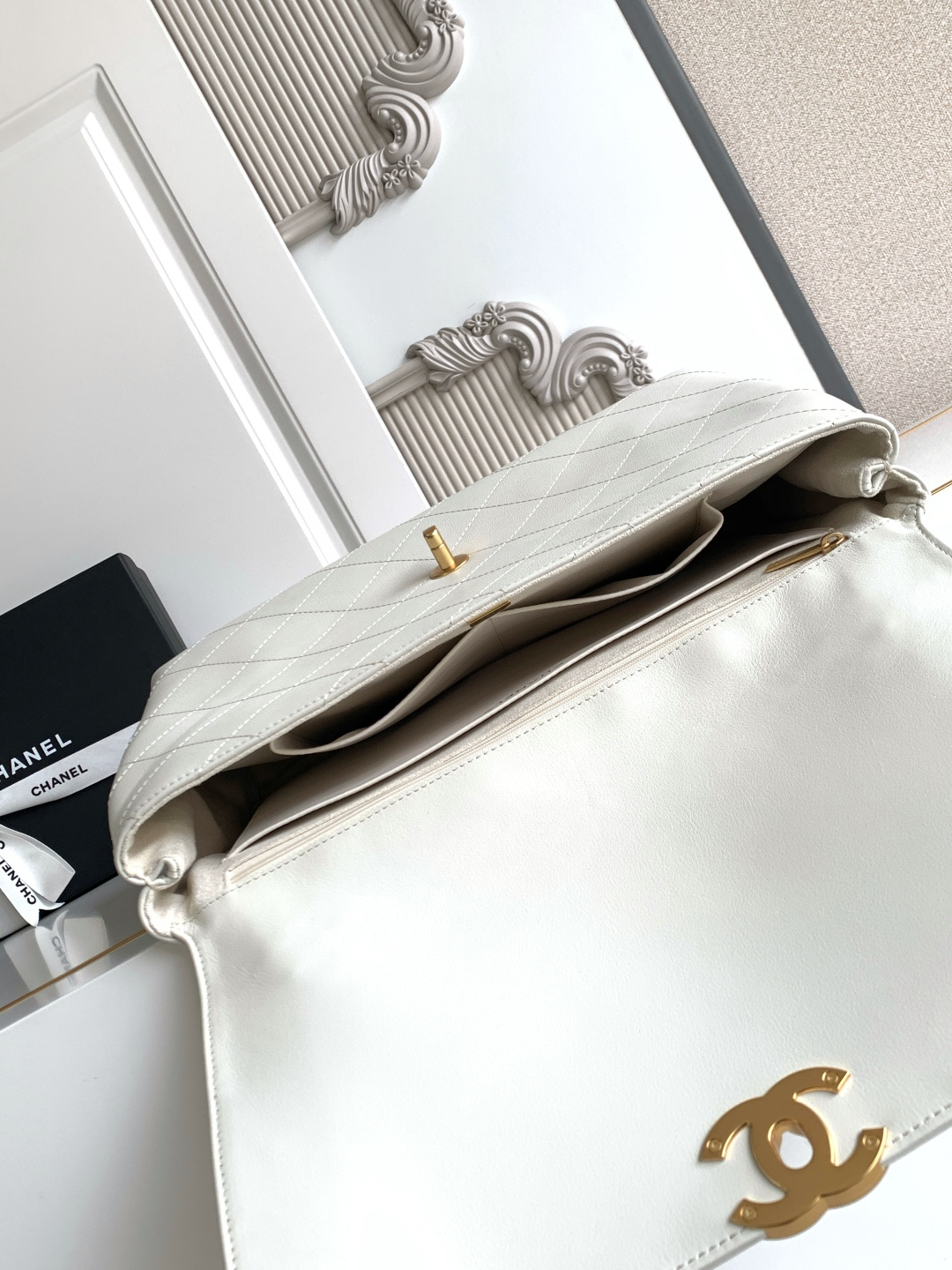 Chanel 25S白金公文口盖包太帅了吧 口盖包太有气场啦有点像公文包哈哈哈、可手提着满满的