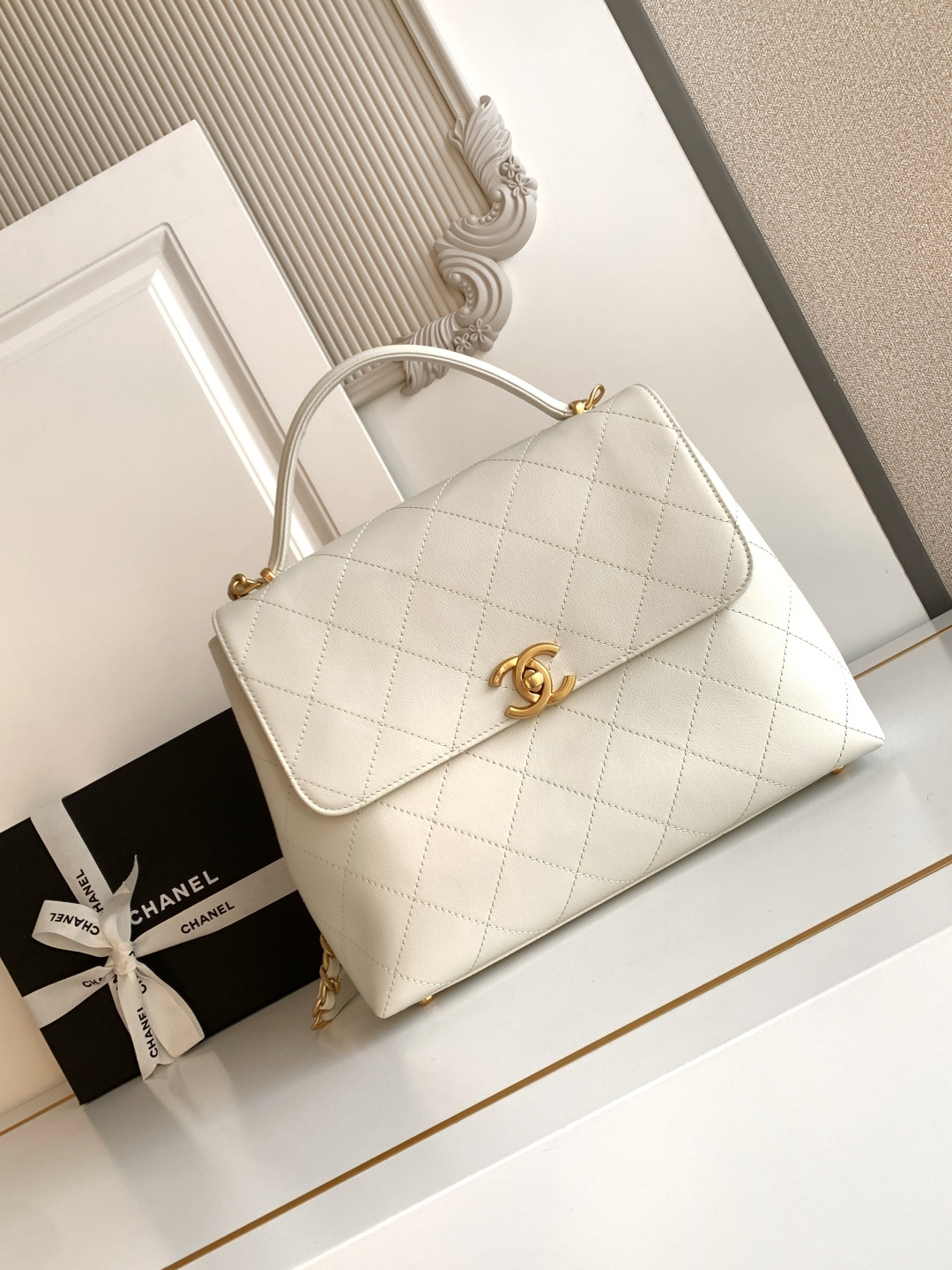 Chanel 25S白金公文口盖包太帅了吧 口盖包太有气场啦有点像公文包哈哈哈、可手提着满满的