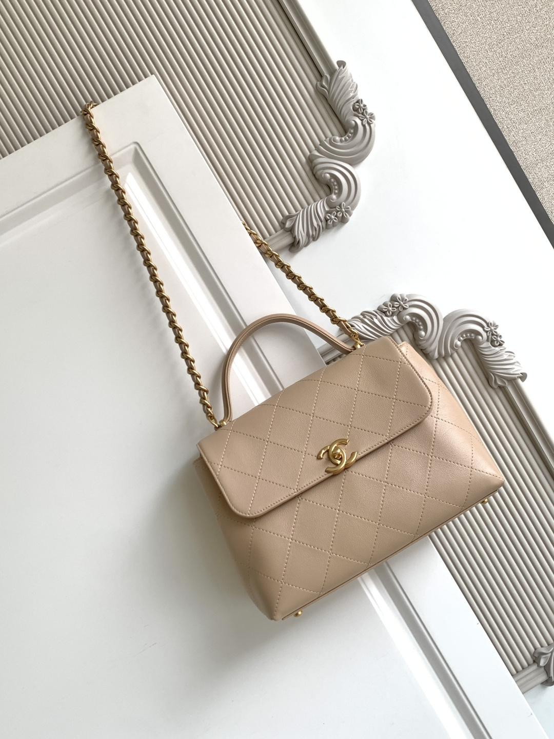 Chanel 25S白金公文口盖包太帅了吧 口盖包太有气场啦有点像公文包哈哈哈、可手提着满满的
