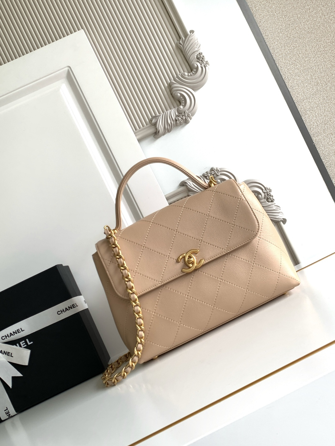 Chanel 25S白金公文口盖包太帅了吧 口盖包太有气场啦有点像公文包哈哈哈、可手提着满满的