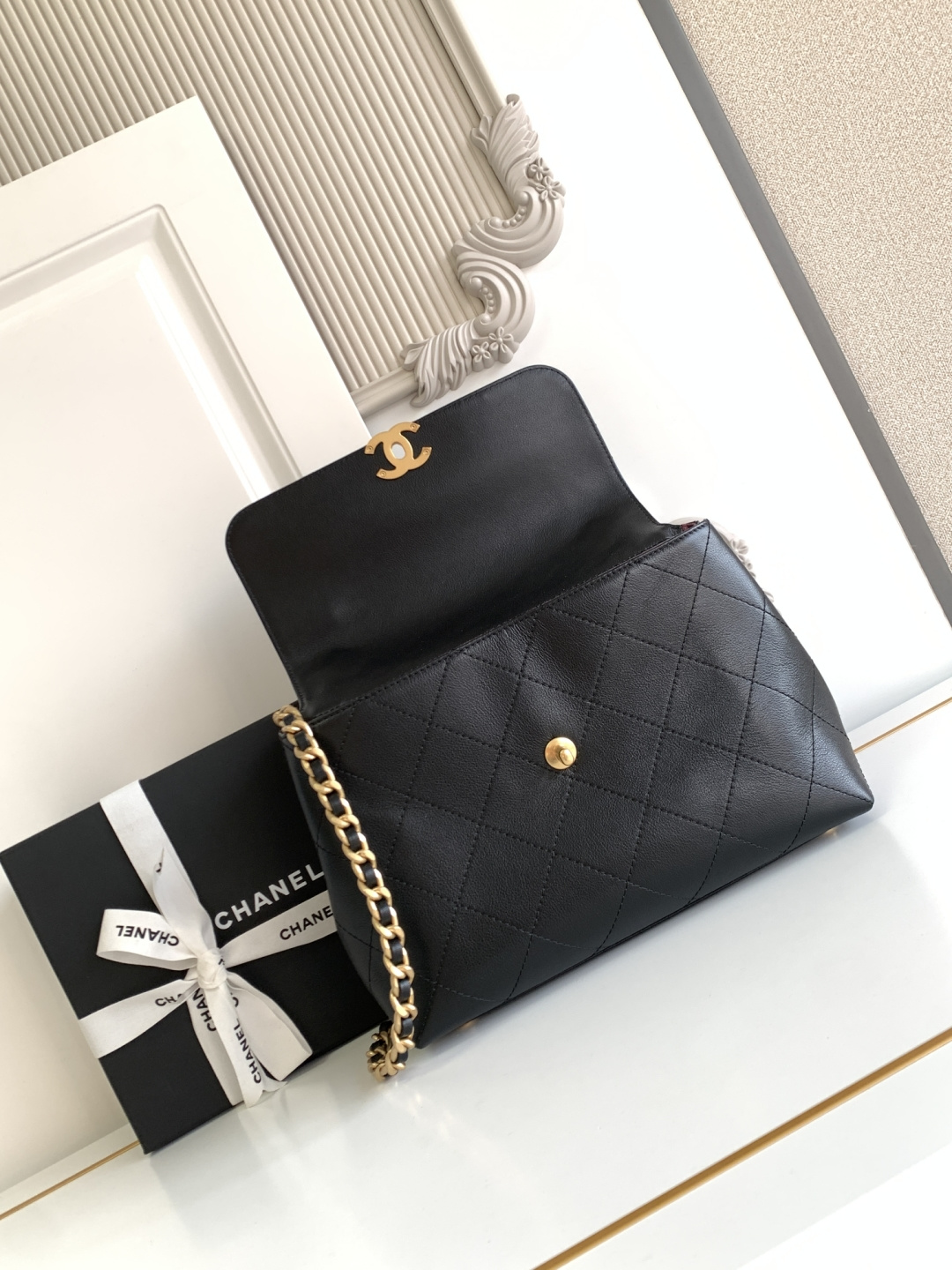 Chanel 25S白金公文口盖包太帅了吧 口盖包太有气场啦有点像公文包哈哈哈、可手提着满满的