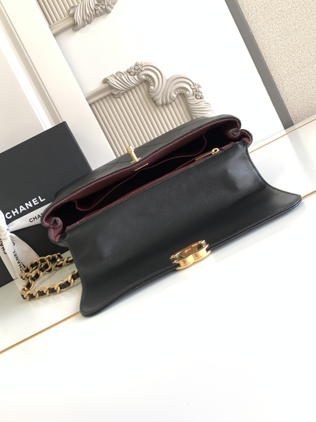 Chanel 25S白金公文口盖包太帅了吧 口盖包太有气场啦有点像公文包哈哈哈、可手提着满满的