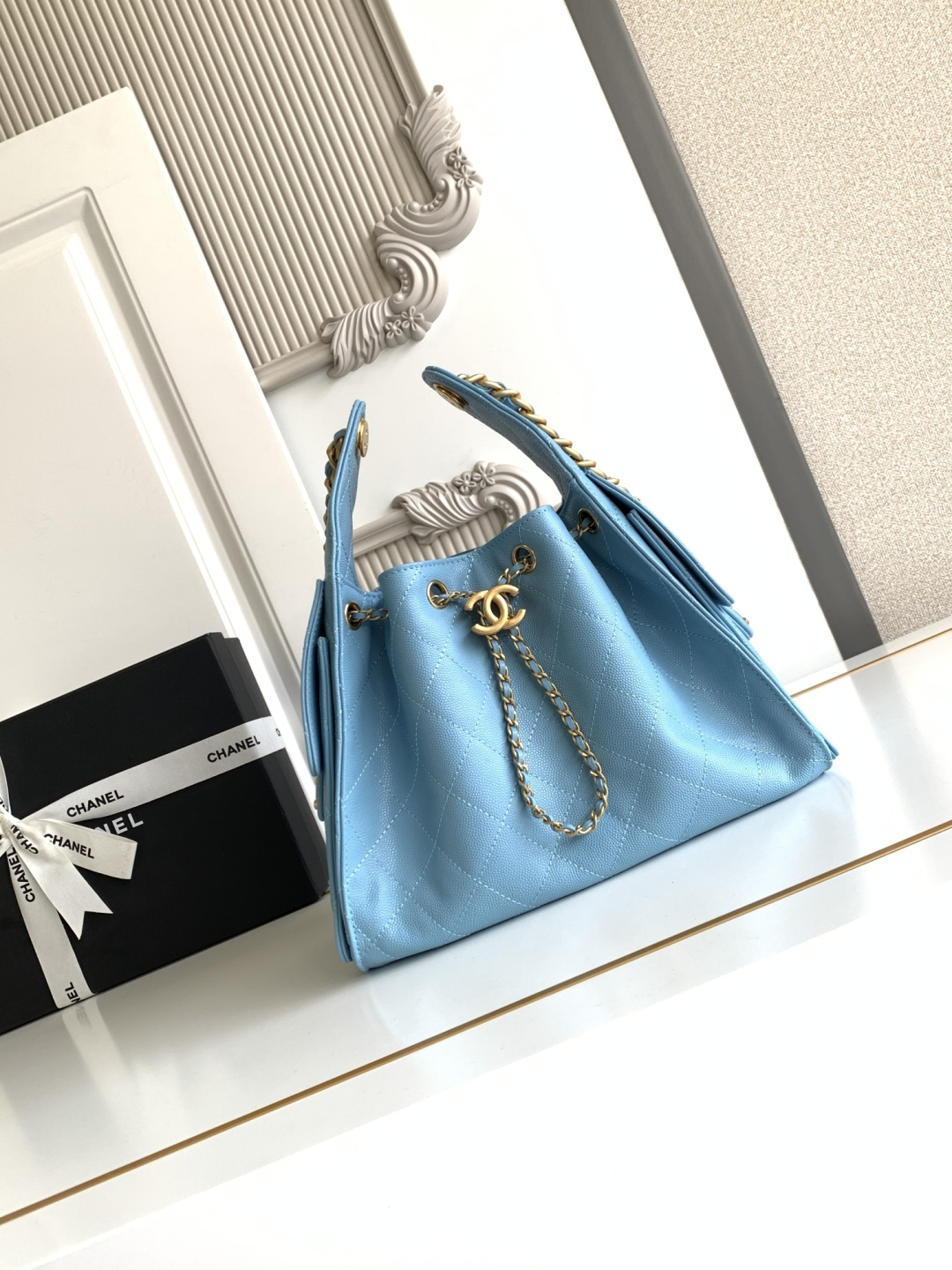 Chanel 25款又一个以年份命名的款 25c球纹皮嘻哈包