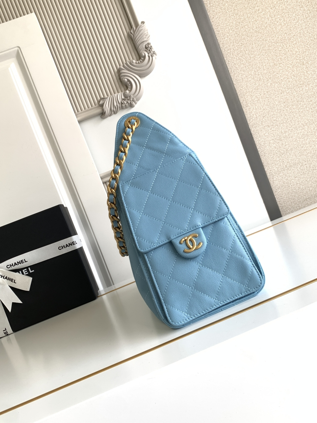 Chanel Style Black Leather Hobo Bag style reference detail image 4 from source 785839